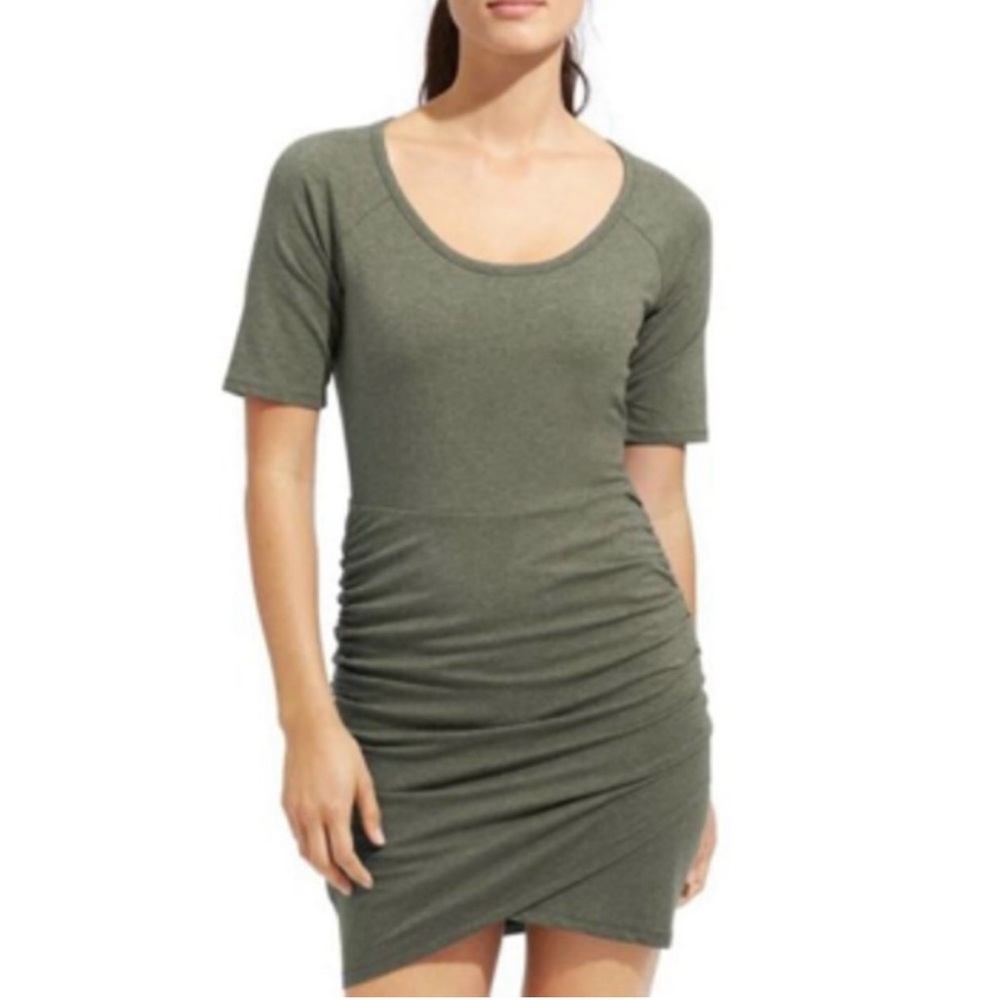 athleta seeker ruched tulip green mini dress